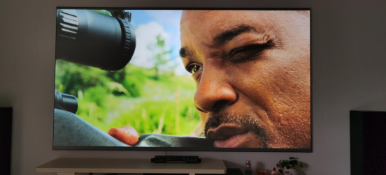 Ultra2500CVIA流明超高亮度最适合白天看PG麻将胡了2试玩家用投影亮度